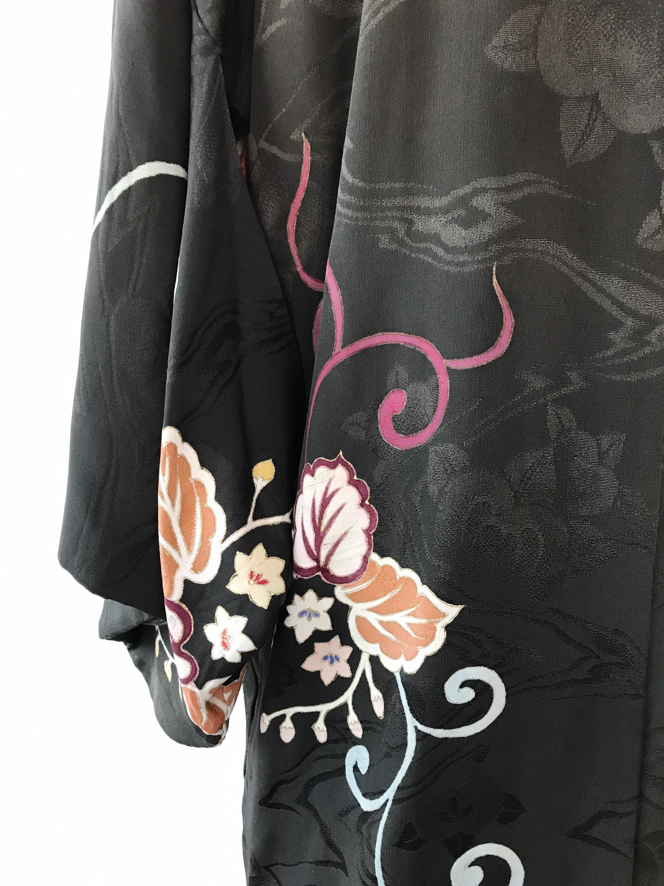 vintage silk kimono / vintage kimono jacket /Paulownia kimono haori