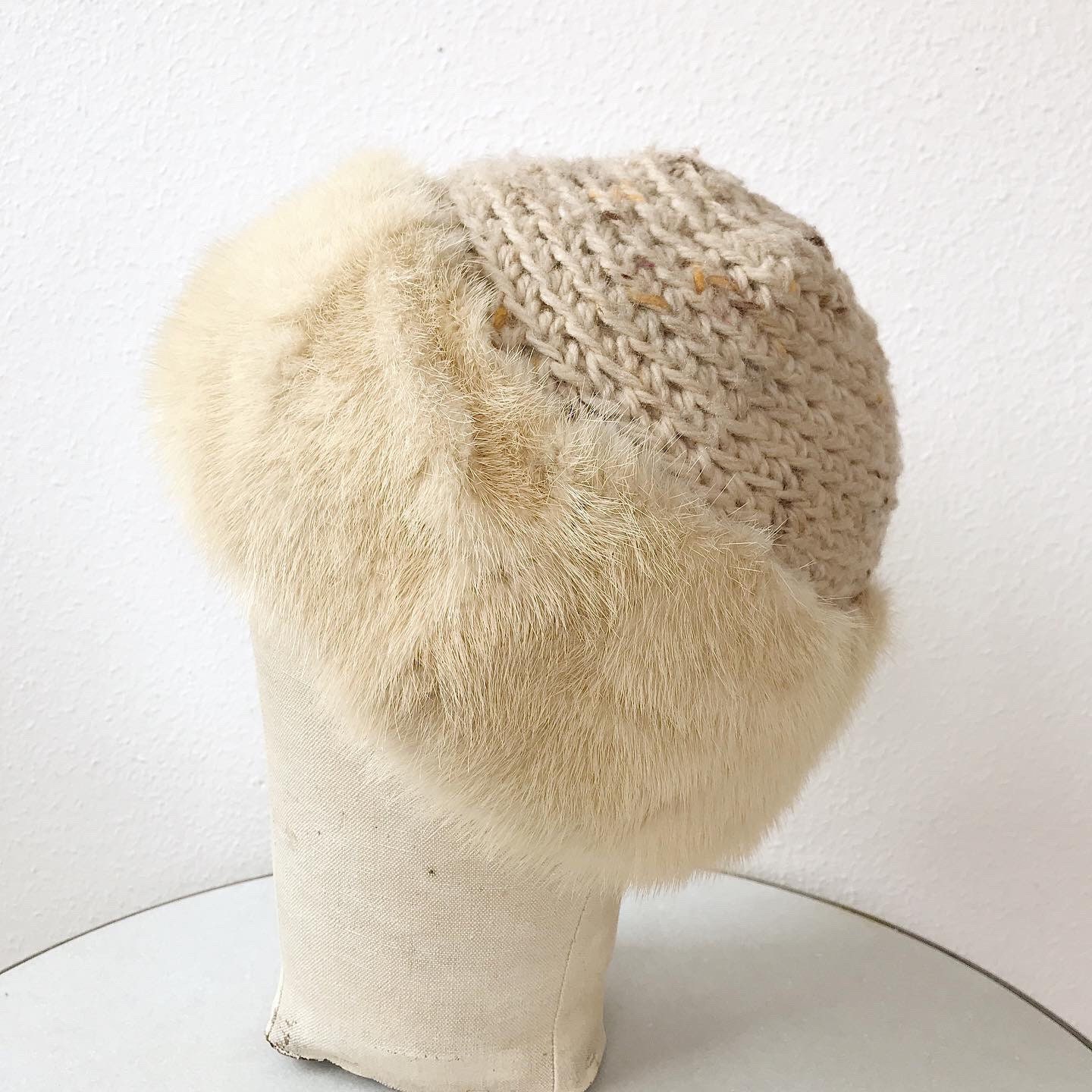 vintage knit hat / vintage fur hat / Montevecchi knit beanie