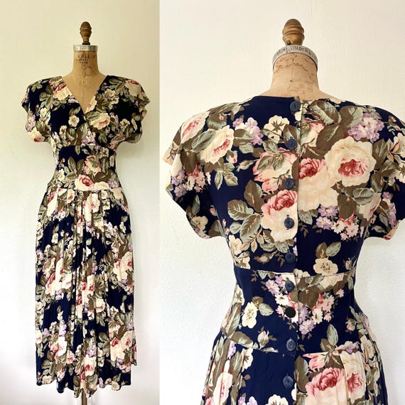 80s vintage dress / vintage floral dress / Navy Rose bouquet dress