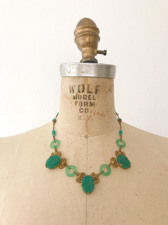 30s necklace / vintage glass necklace / Peking Flo