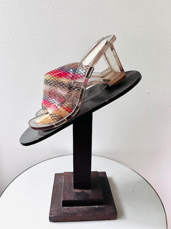 vintage 70s sandals / vintage heeled sandals / vintage Lucite heels