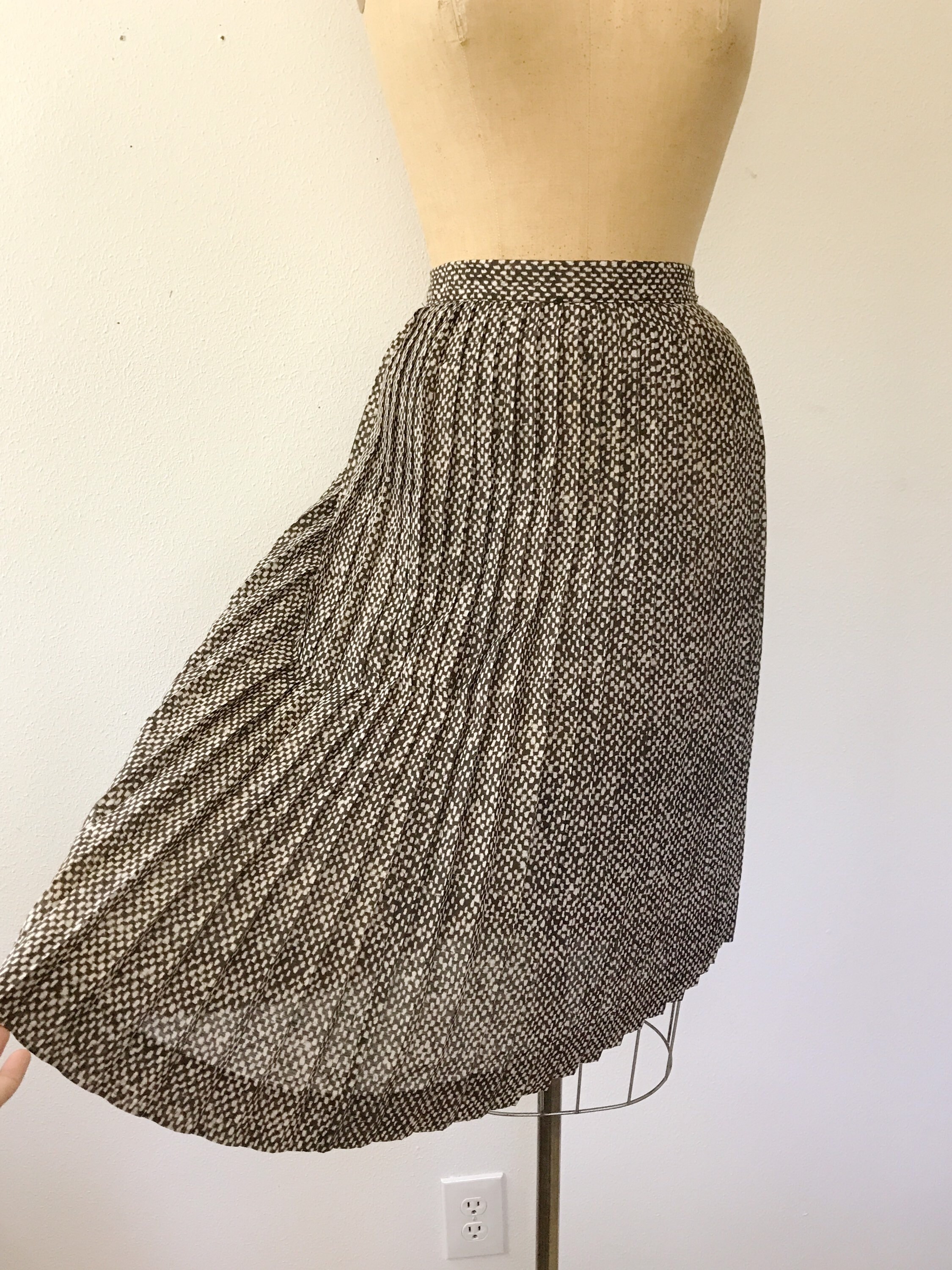 SALE 60s vintage skirt / animal print skirt / XL skirt