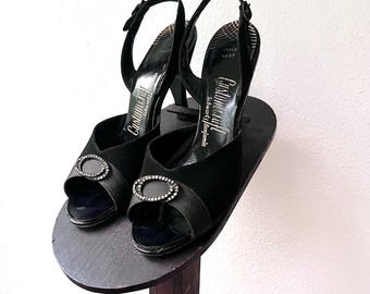 1950er Jahre Heels / Wildlederpumps / Strass- & Bandabsätze
