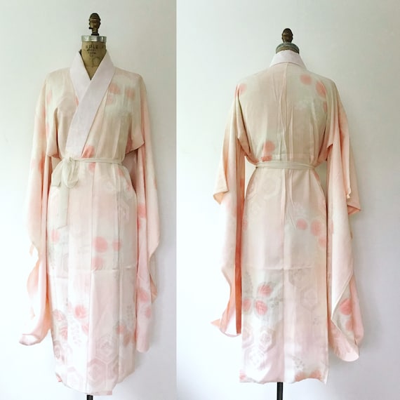 vintage kimono robe / vintage silk kimono / Pink Silk Furisode Juban