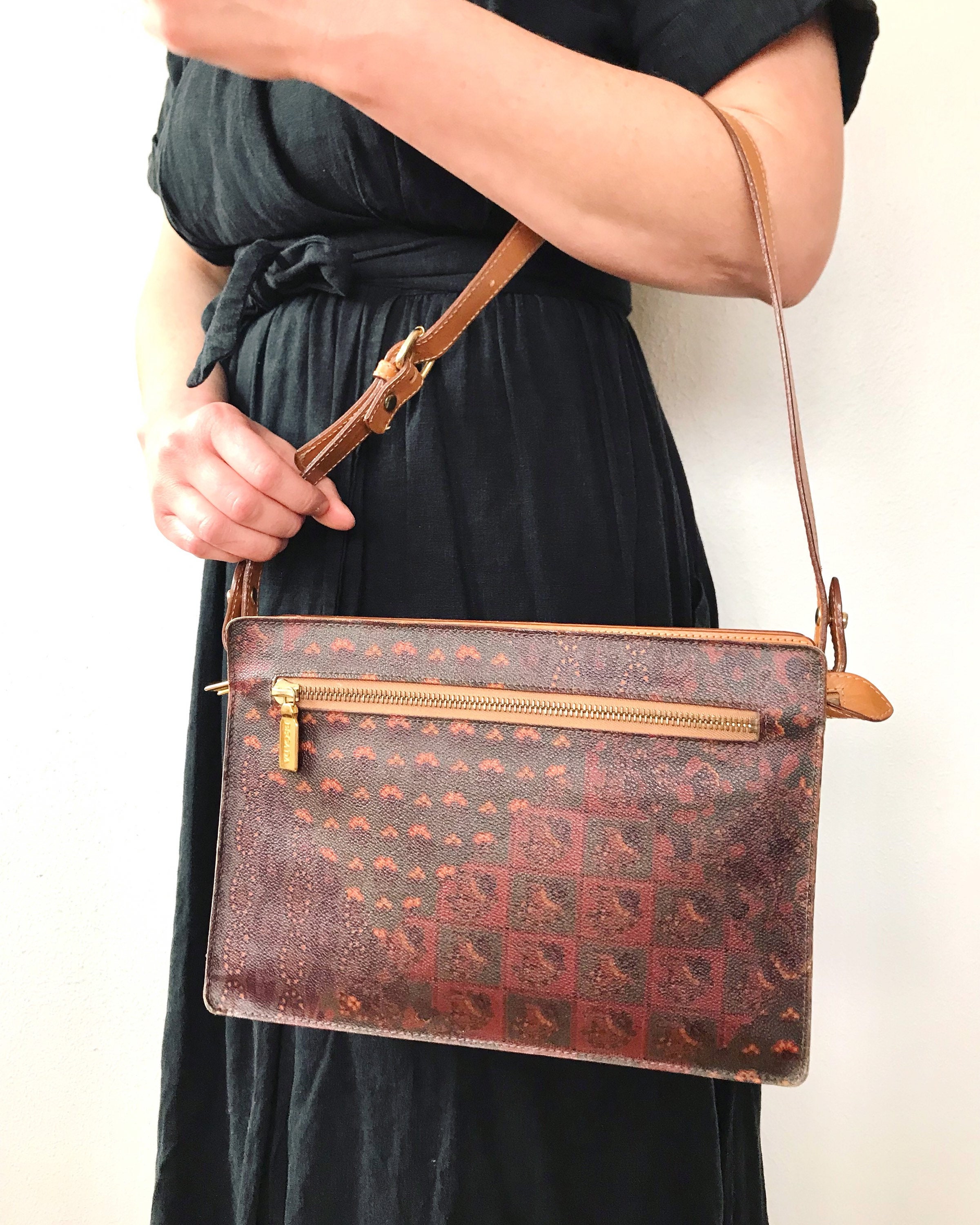 Vintage Louis Vuitton handbag from 90s