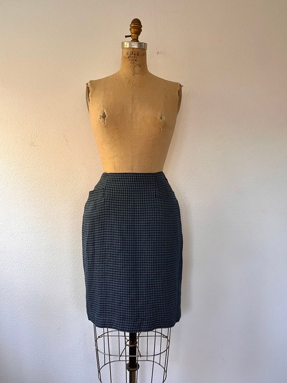 vintage wool skirt / houndstooth skirt / 90s penc… - image 2