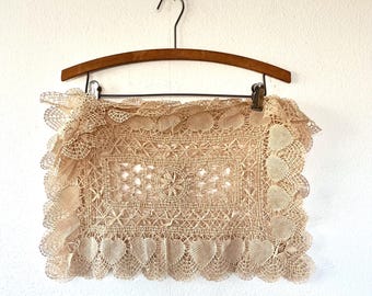 antique lace table runner / vintage crochet placemat / bobbin lace doily set
