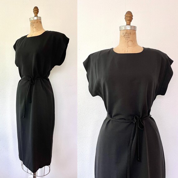 80s shift dress / minimalist dress / To the Point dress