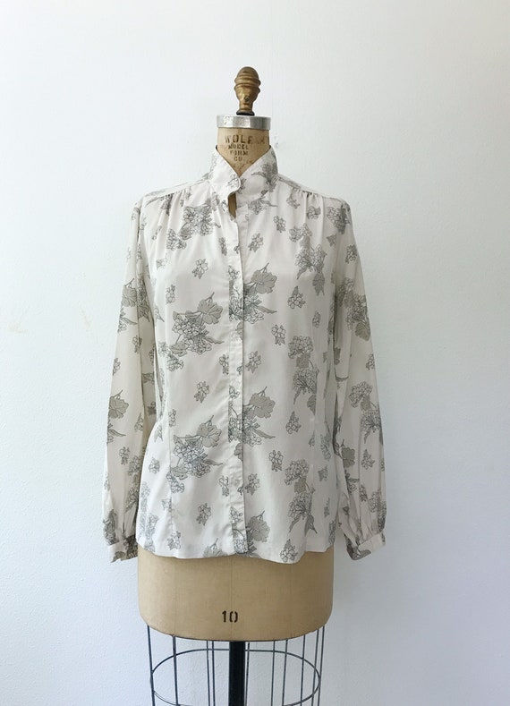 SALE vintage 70s blouse / 70s floral blouse / but… - image 4