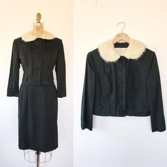 1950s suit / 50s black dress suit /50s Fur collar