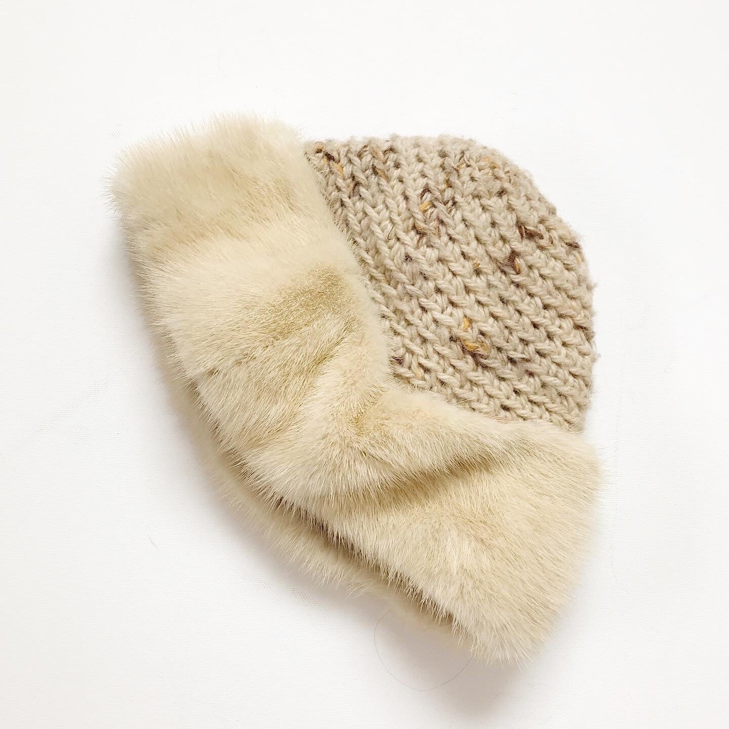 vintage knit hat / vintage fur hat / Montevecchi knit beanie