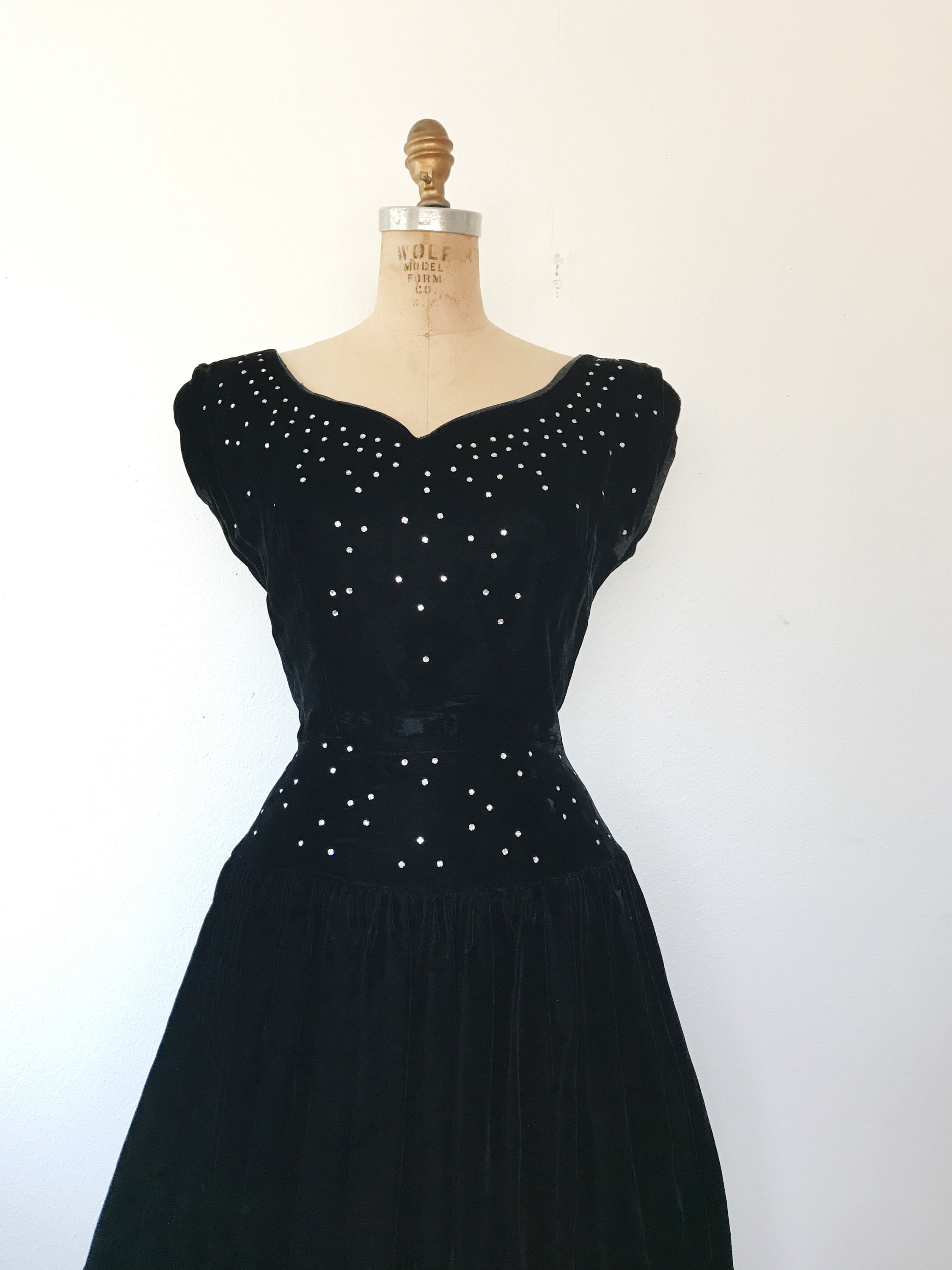 Starlight Velvet dress / vintage cocktail dress / black velvet holiday