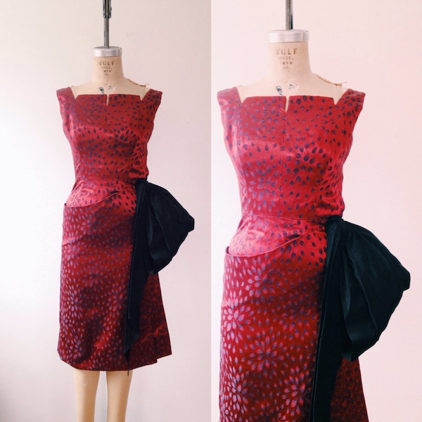 vintage silk dress / 50s wiggle dress / 50s Hypnotic dress