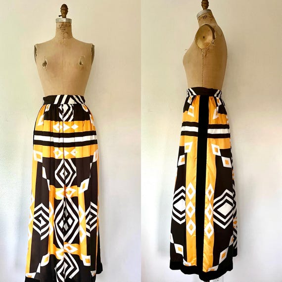 70s maxi skirt / graphic print skirt / Zizi statement skirt