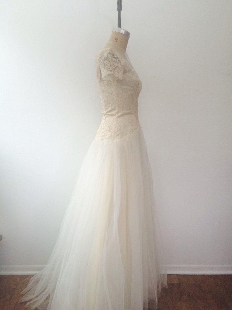 1950s wedding dress / vintage wedding dress / Karinska Tulle & Lace wedding dress bild 5