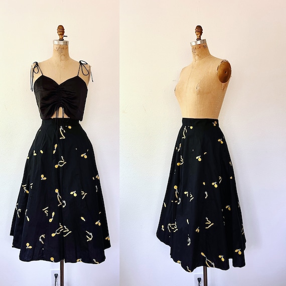 cotton novelty print skirt / vintage 50s skirt / 50s dog collar skirt