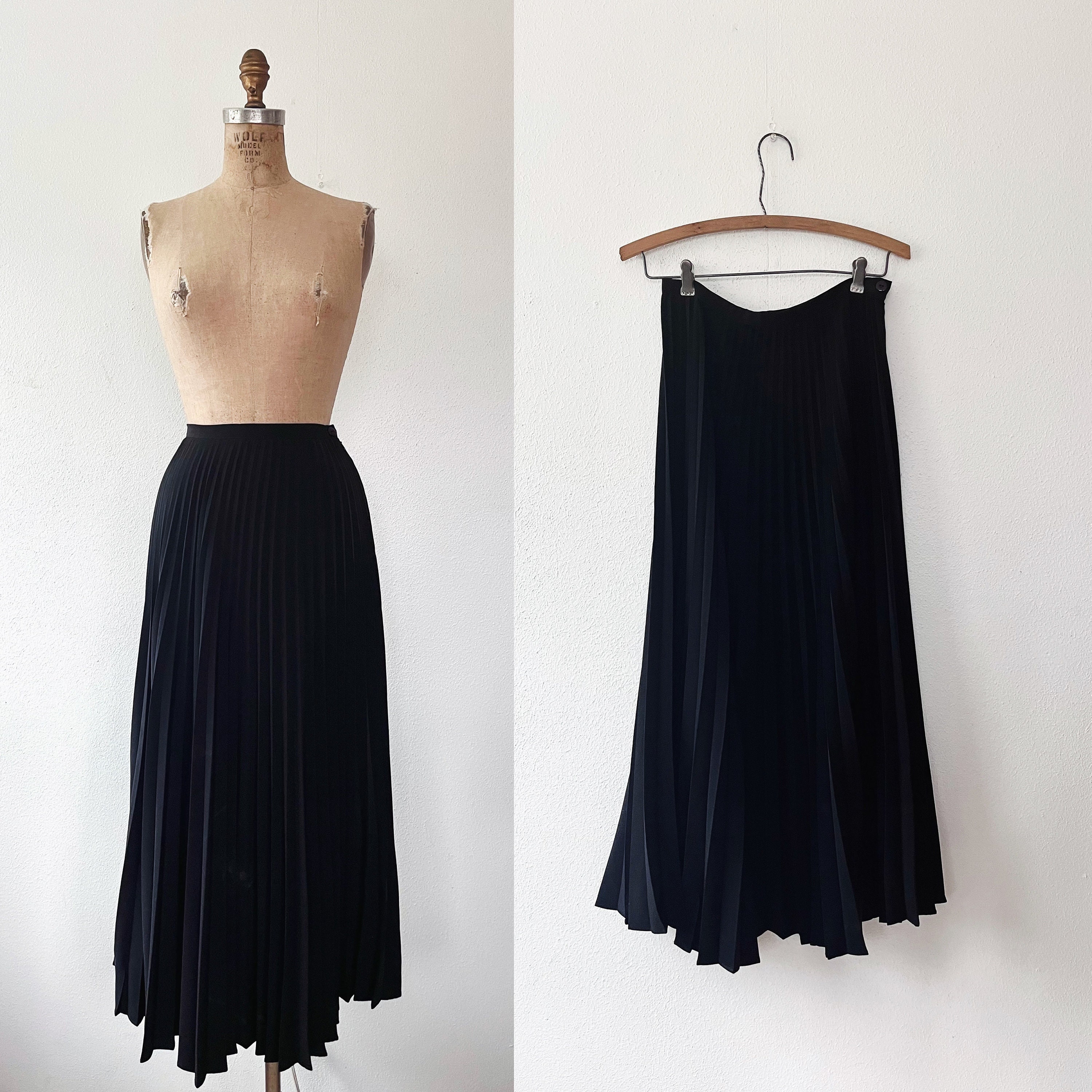 Eureka Pleated Maxi Skirt – Ferne Boutique