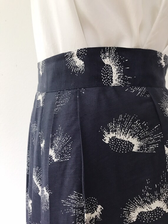 SALE 90s vintage skirt / vintage rayon skirt / Na… - image 2