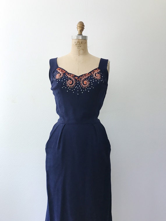 Moygashel dress / 1950s dress / beaded navy linen… - image 5