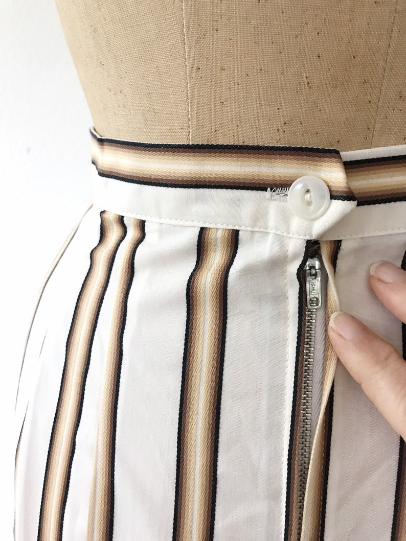SALE 1950s skirt / 1950s cotton skirt / striped pencil skirt image 8
