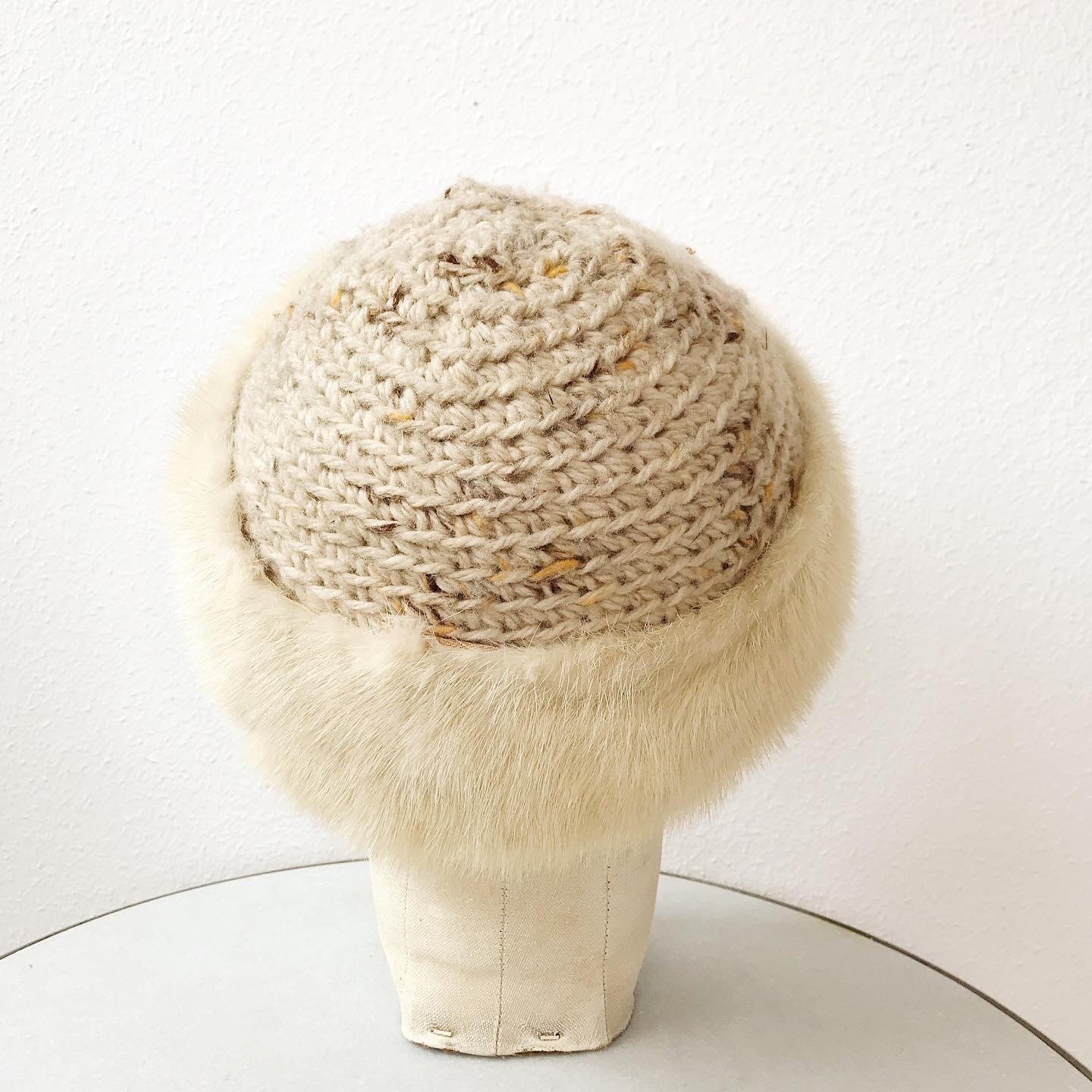 vintage knit hat / vintage fur hat / Montevecchi knit beanie