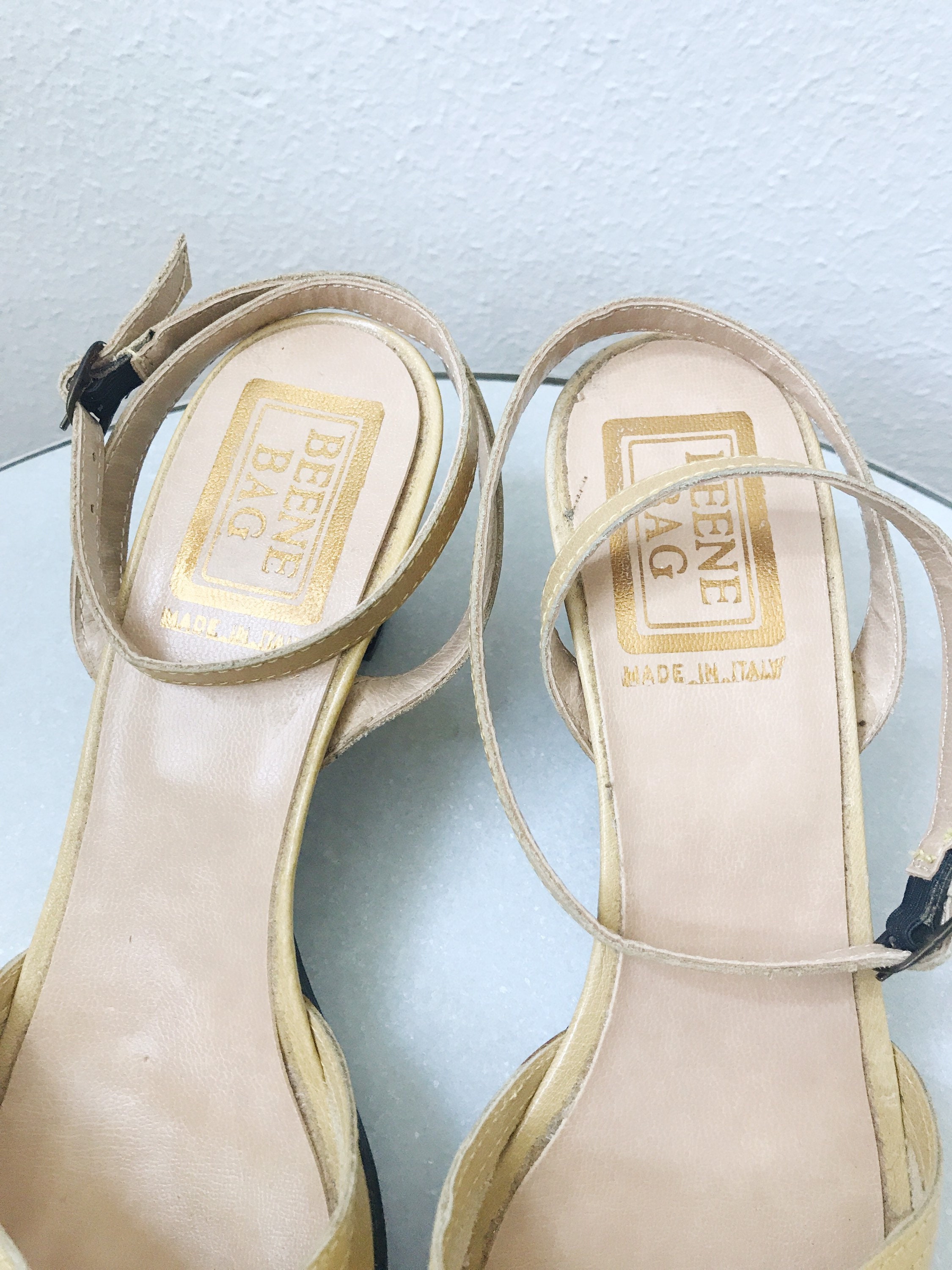 vintage sandals / leather wedge sandals/ vintage Geoffrey Beene shoes