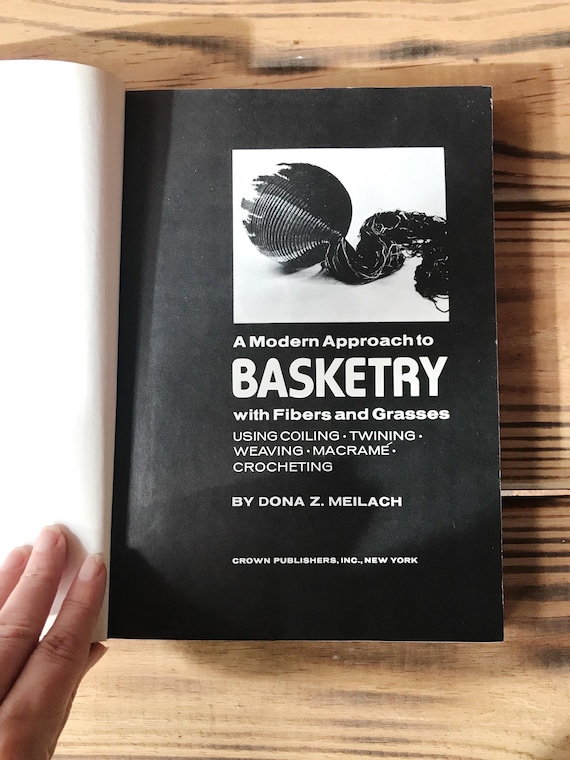 basketry book / vintage 70s book / How to Basketry book