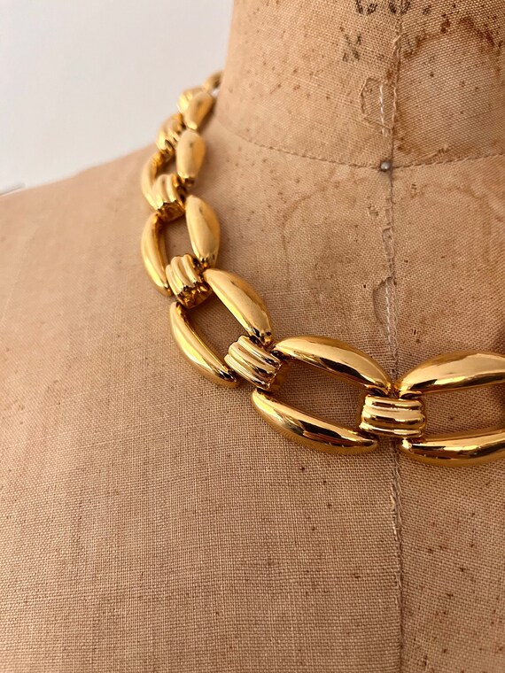 chunky gold chain necklace / collar necklace / 80… - image 4