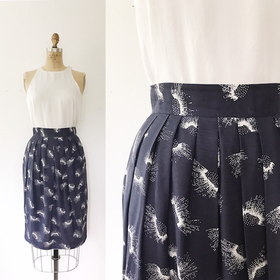 SALE 90s vintage skirt / vintage rayon skirt / Navy Floral skirt