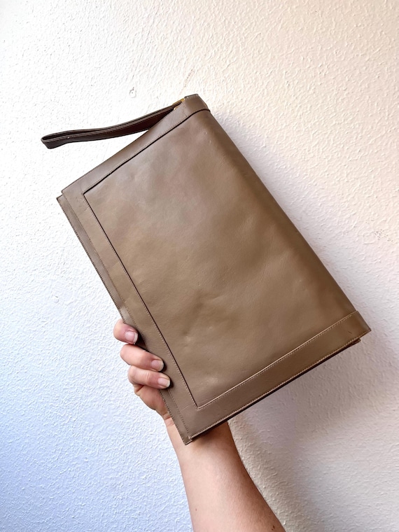 vintage leather clutch / Italian Leather envelope bag / 1960s leather clutch