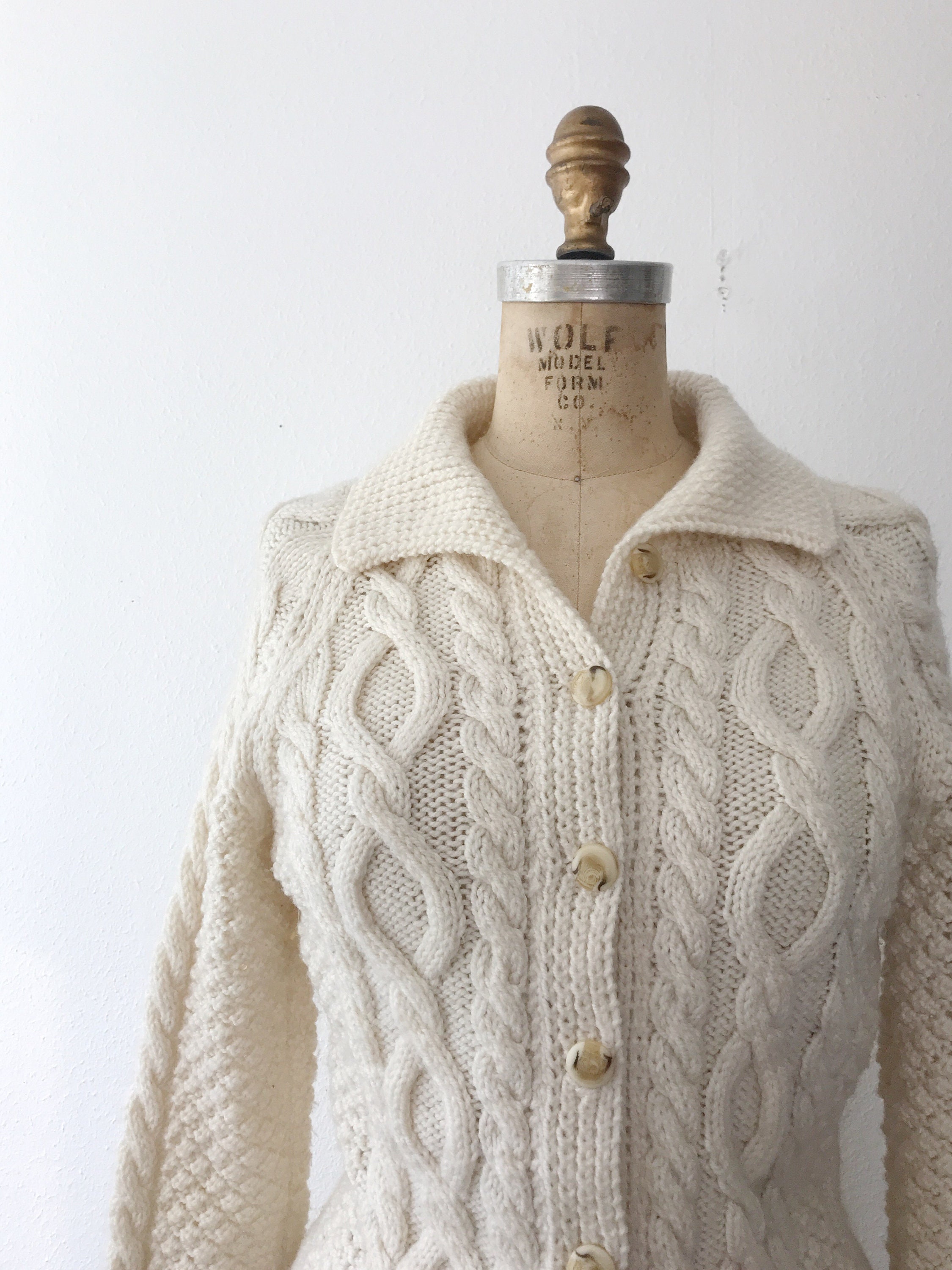 1950s sweater / vintage Cable-knit Cardigan / Skipper sweater