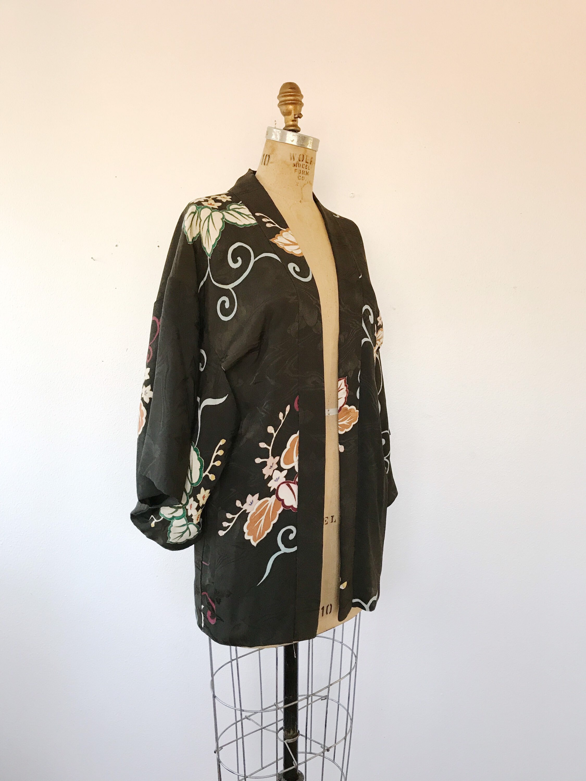 vintage silk kimono / vintage kimono jacket /Paulownia kimono haori