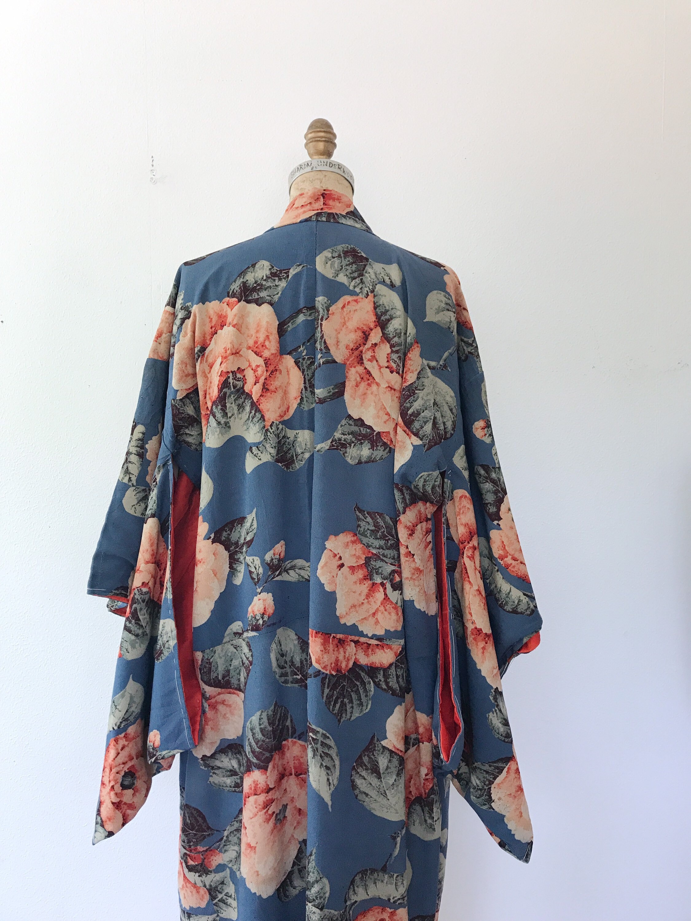 vintage silk kimono / vintage kimono robe / Rozu Juban Kimono