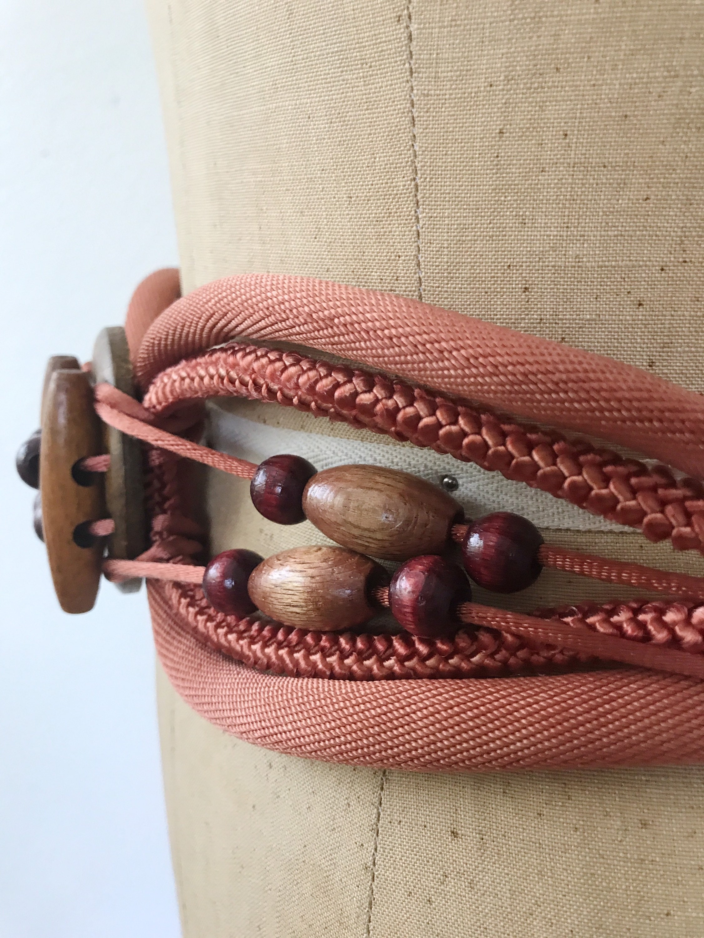 SALE vintage belt / 80s statement belt / vintage Silk & Wood belt