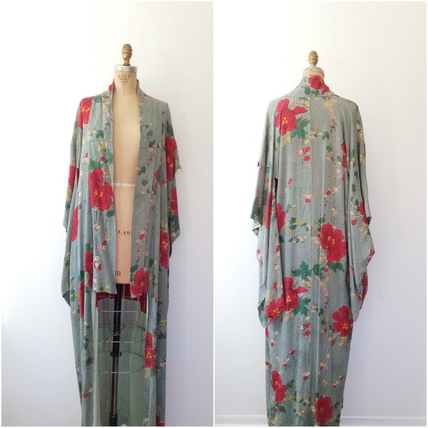 SALE / vintage Kimono / Cherry Blossom Kimono