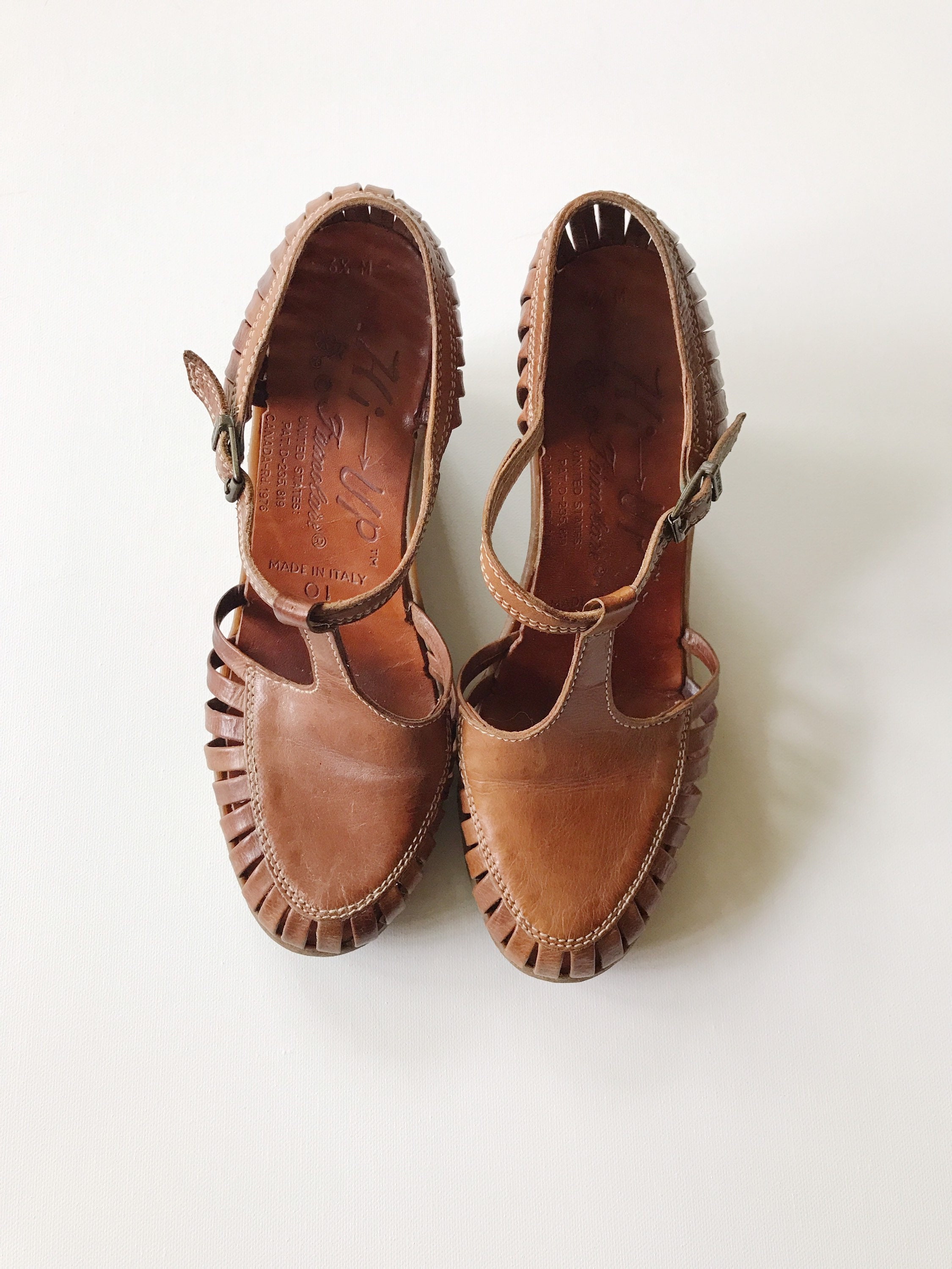 vintage Famolare shoes / 70s platform shoes / Caged sandals