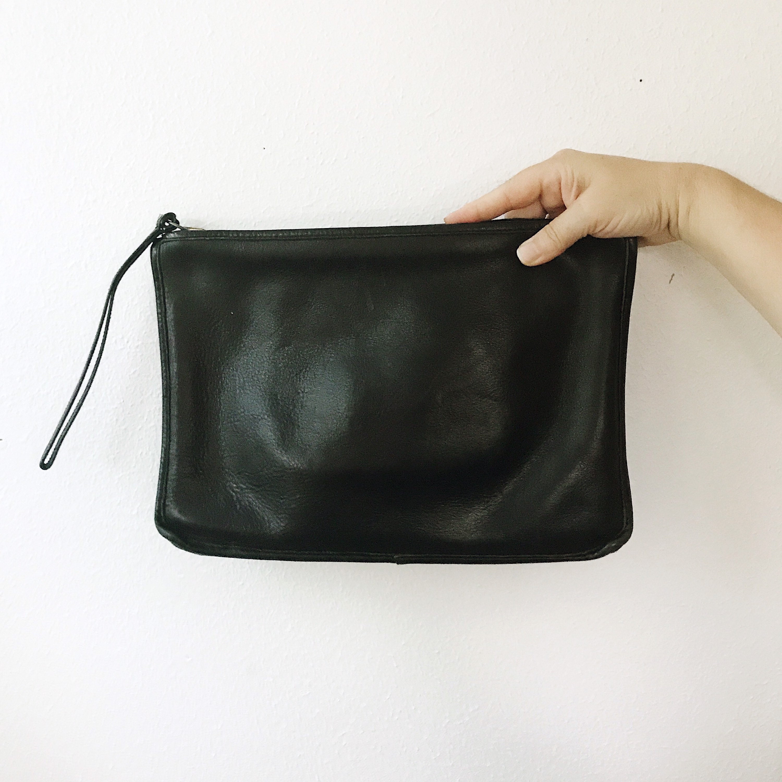 Coach black store leather clutch