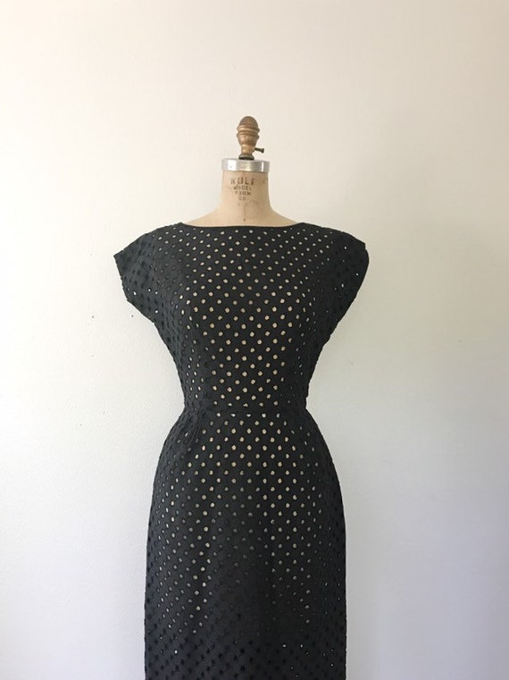 black lace dress / eyelet lace dress / 1950s vint… - image 2