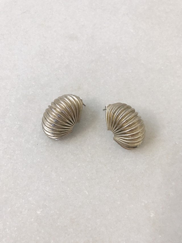 Accordion earrings / 90s earrings / vintage sculptural earrings