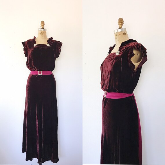 1930s dress / 30s velvet dress / Velvet Pomegranat