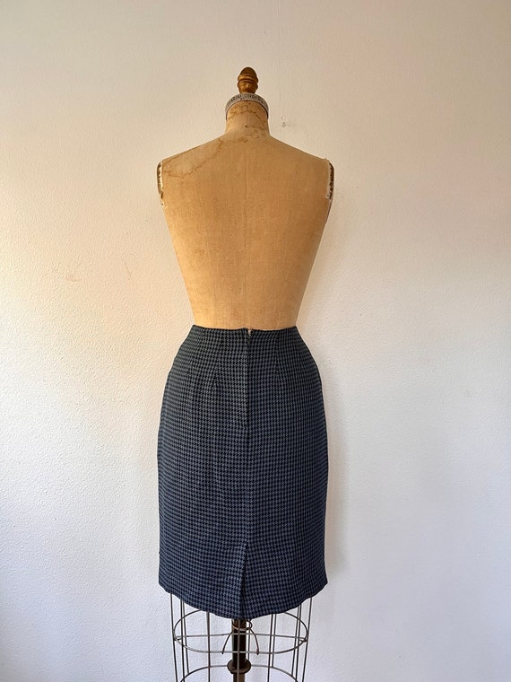 vintage wool skirt / houndstooth skirt / 90s penc… - image 7