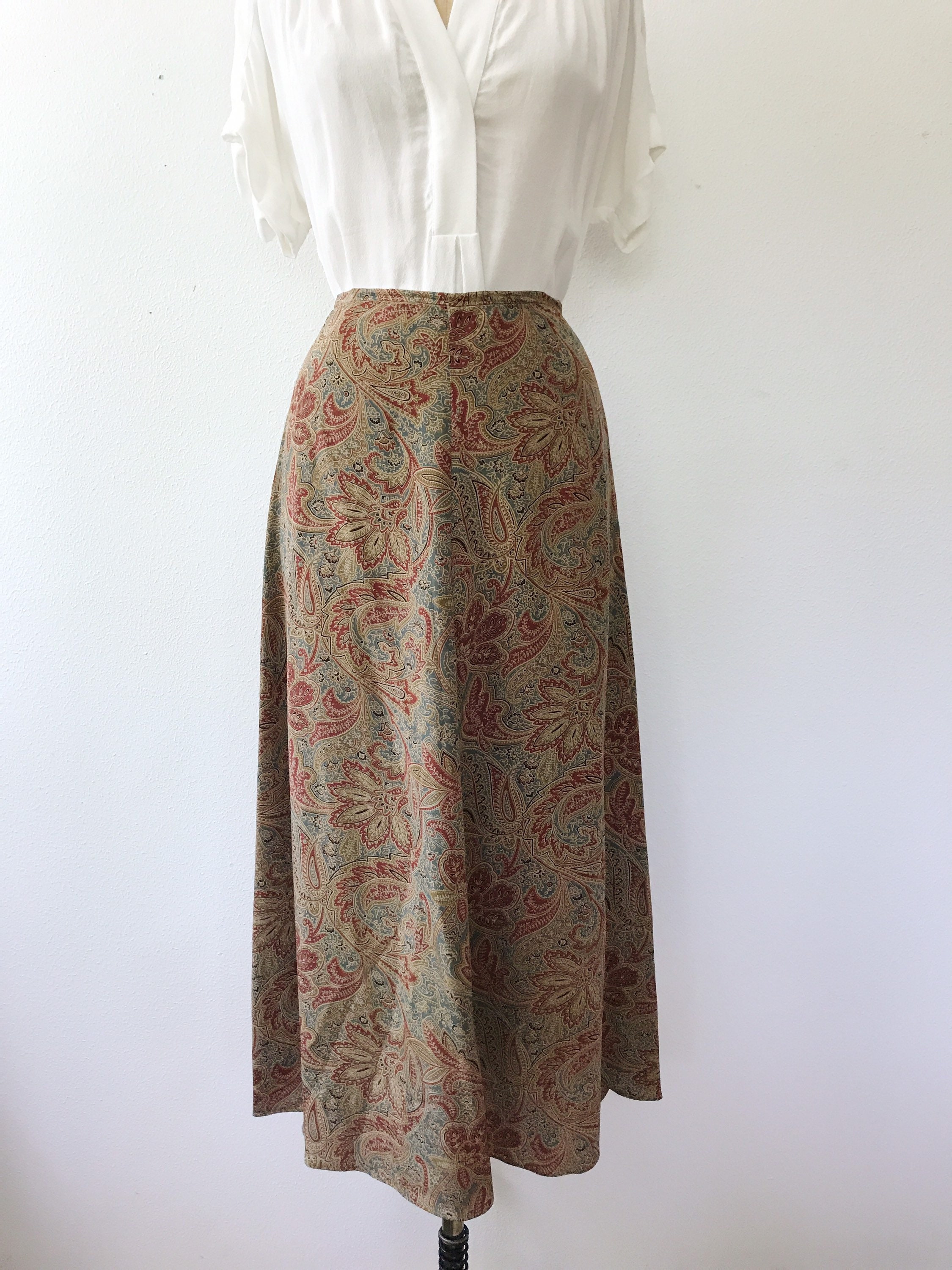 vintage silk skirt / 90s vintage skirt / Silk Paisley skirt