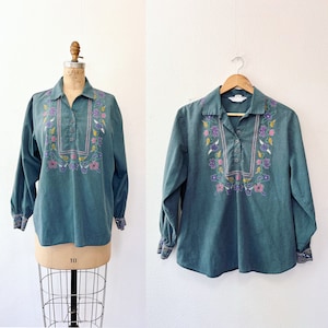 SALE vintage chambray blouse / 70s tunic blouse /70s floral print blouse