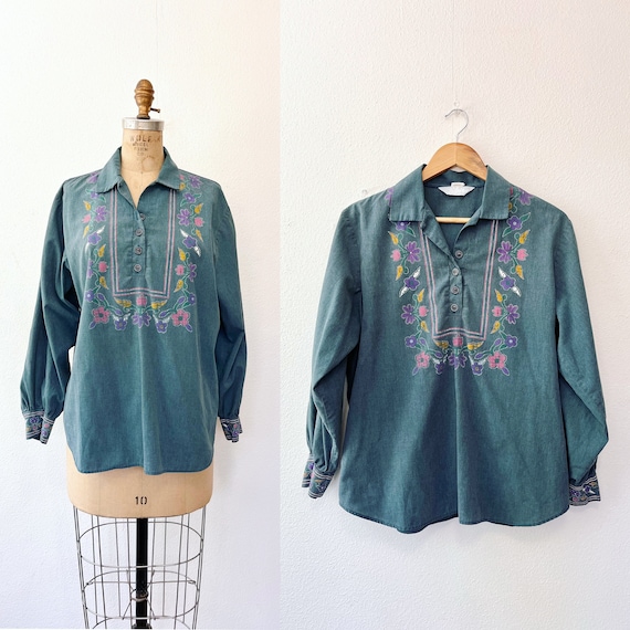 vintage chambray blouse / 70s tunic blouse /70s floral print blouse
