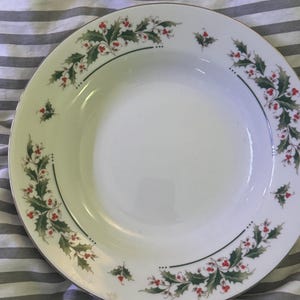 Vintages Holly Yuletide Christmas Dinner Plate Set of 3 Japan