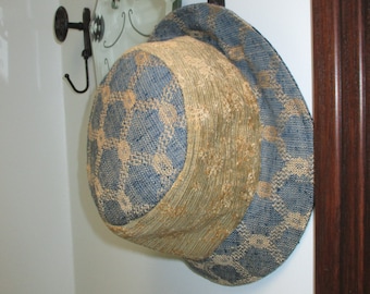 REVERSIBLE bucket hat ONE SIZE fits all