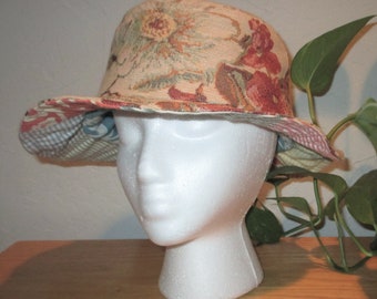 REVERSIBLE bucket hat ONE SIZE fits all