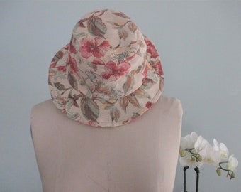REVERSIBLE bucket hat ONE SIZE fits all