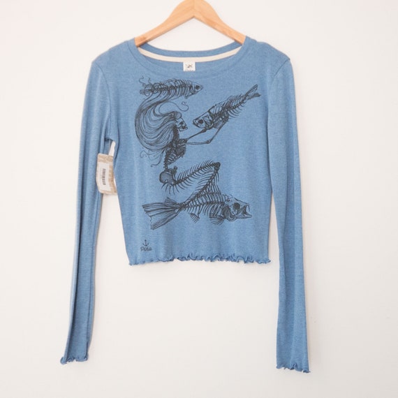 long sleeve lettuce edge top