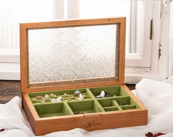 Personalized Wooden Jewelry Box with Floral Glass Lid, Engraved Jewelry Organizer, Meaningful Gift for Her